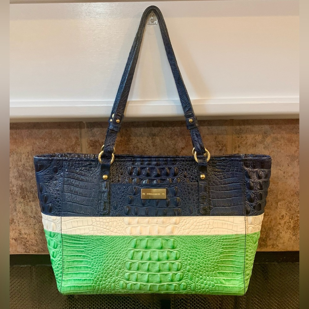 Brahmin Jadeite tote HTF oldie but goodie!